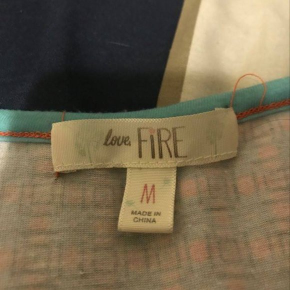 Love Fire mini key hole tie back geometric dress - Picture 2 of 3